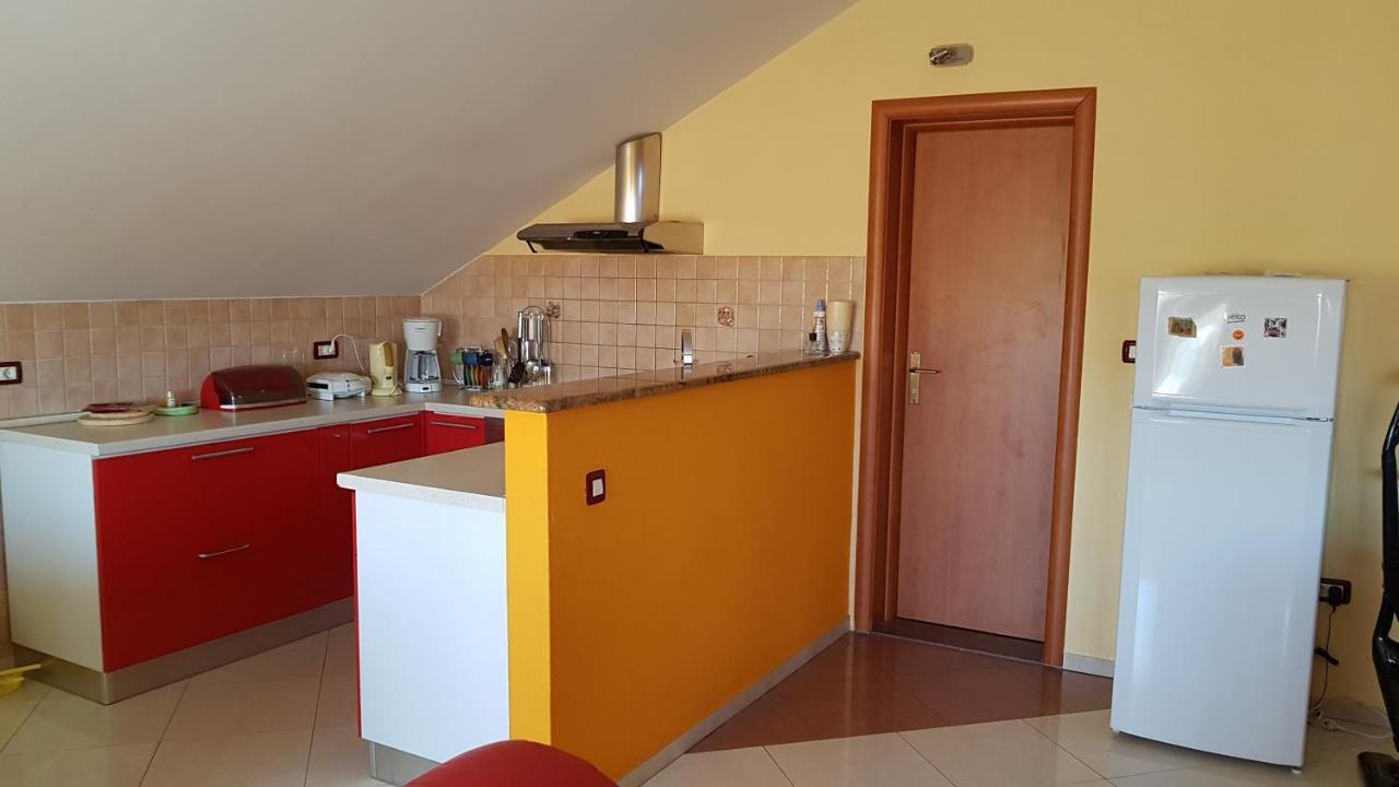 Appartamento Nena Zara Esterno foto