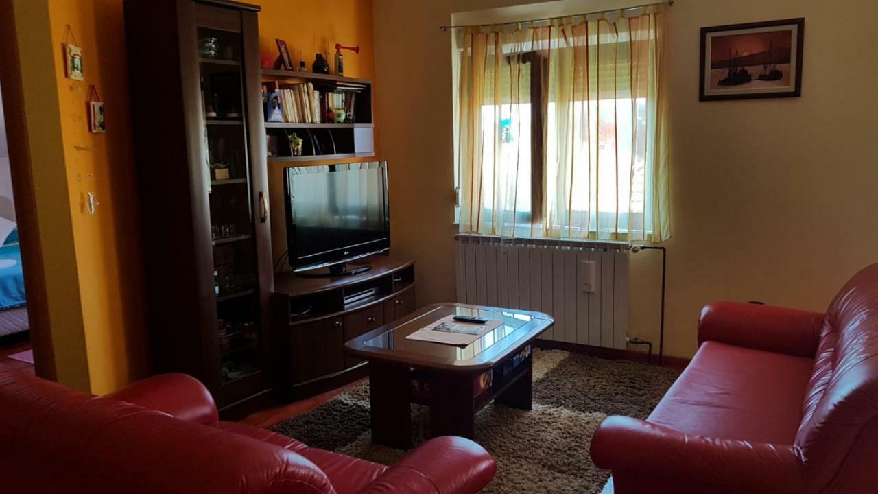 Appartamento Nena Zara Esterno foto